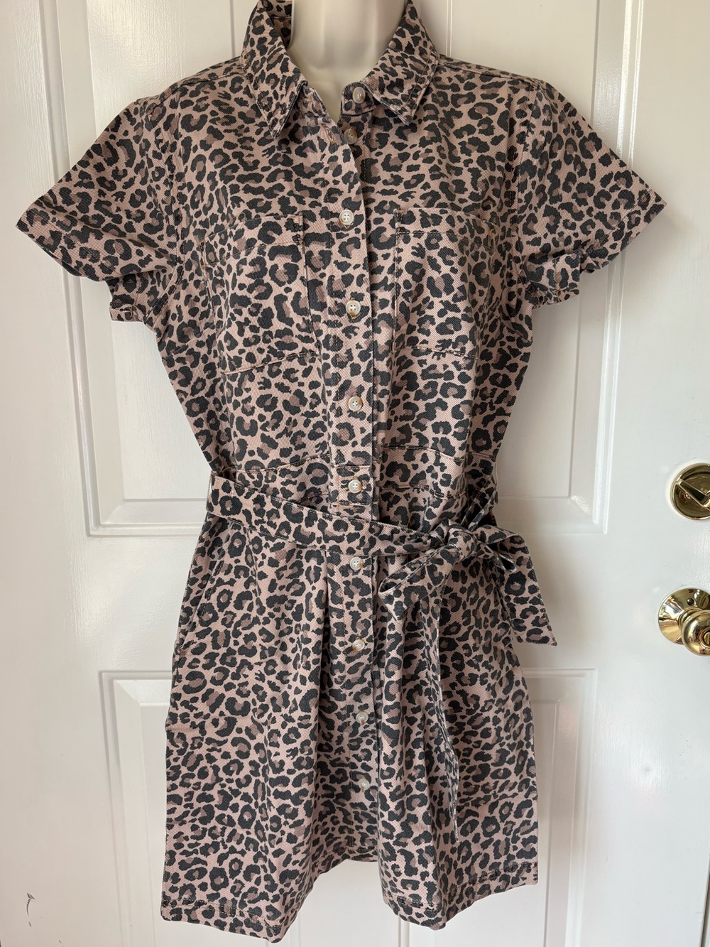 Frye Short Sleeve Tie Belt Denim Dress ~ Leopard ~ Size Medium